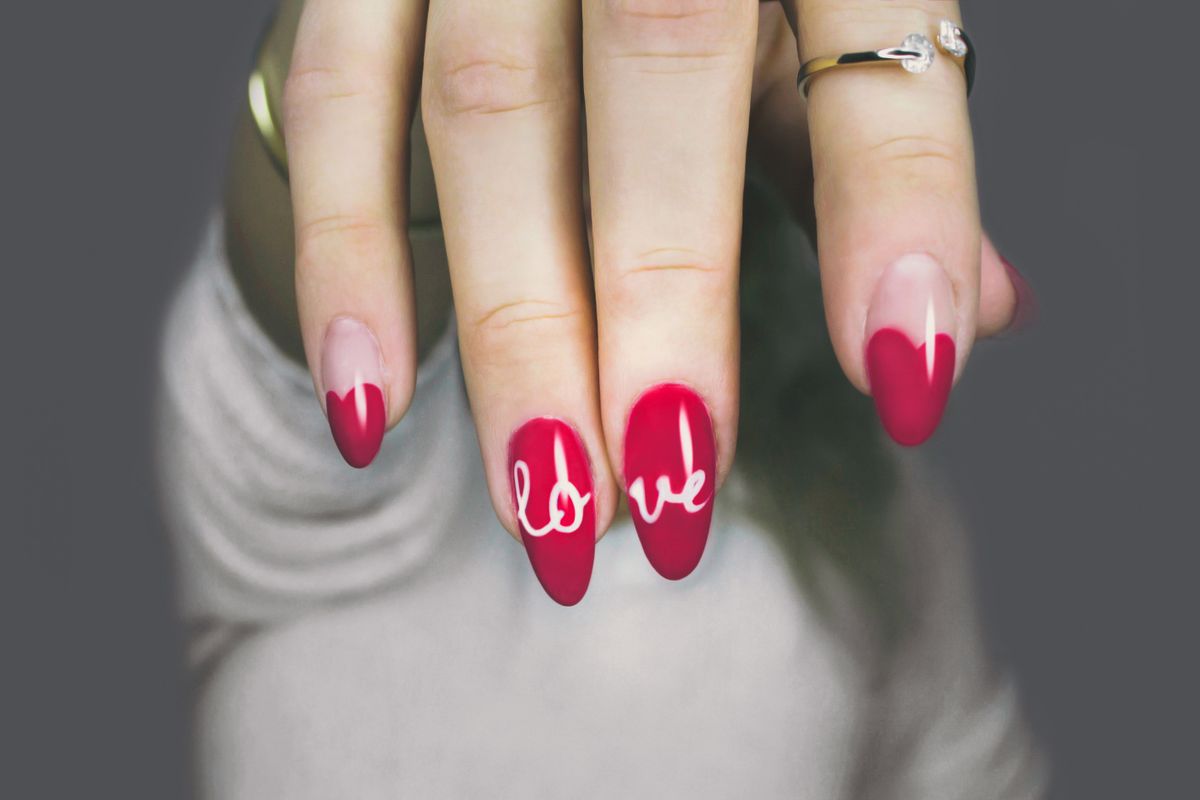 Custom nail art representative of Moonlight Nail Studio's style